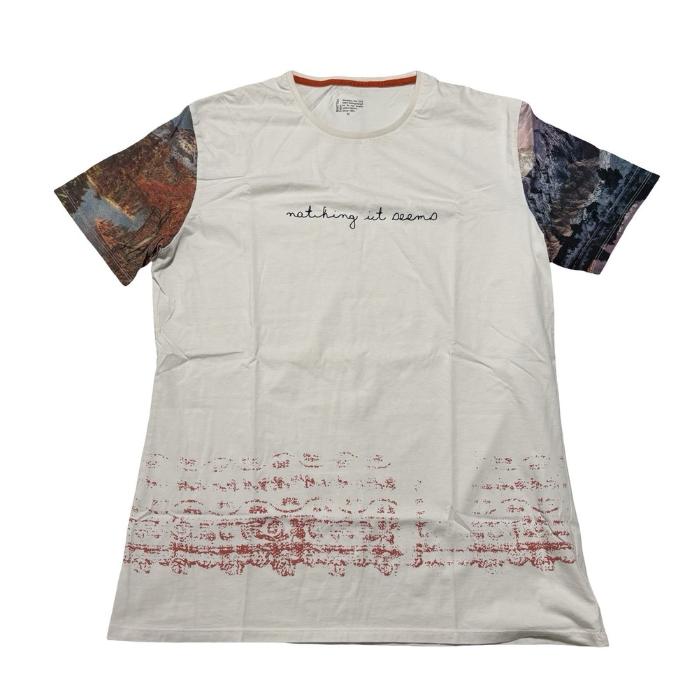 United Colors Of Benetton Men's Nothing It Seems T Shirt Size XL 22.5 x 29